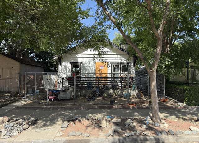 Property at 313 S C St, Exeter, CA 93221, 2 beds, 1 bath