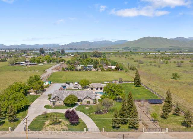 Property at 21488 Ave 332 Ave, Woodlake, CA 93286, 3 beds, 2.5 baths