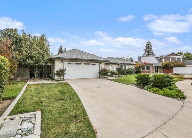 Property at 1243 W Monte Vista Ave, Visalia, CA 93277, 4 beds, 2 baths