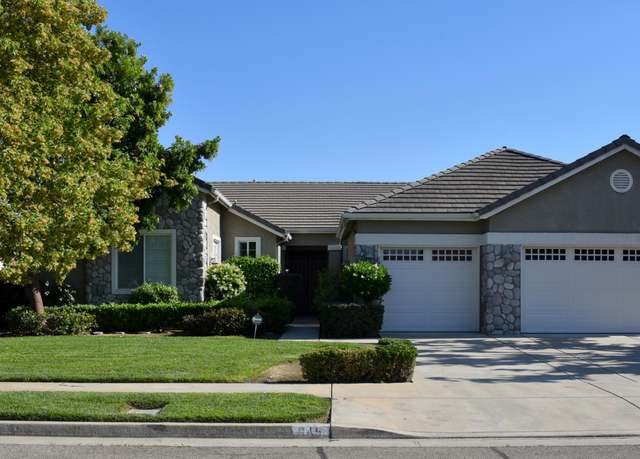 Property at 645 E Chestnut Ave, Visalia, CA 93292, 3 beds, 2.5 baths