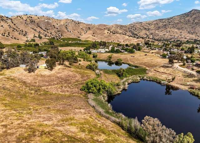 Property at 34784 Bogart Dr, Springville, CA 93265, 3 beds, 1 bath