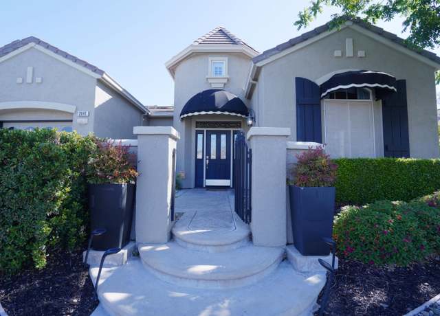 Property at 2041 Kent Drive Dr, Brentwood, CA 94513, 2 beds, 2.5 baths