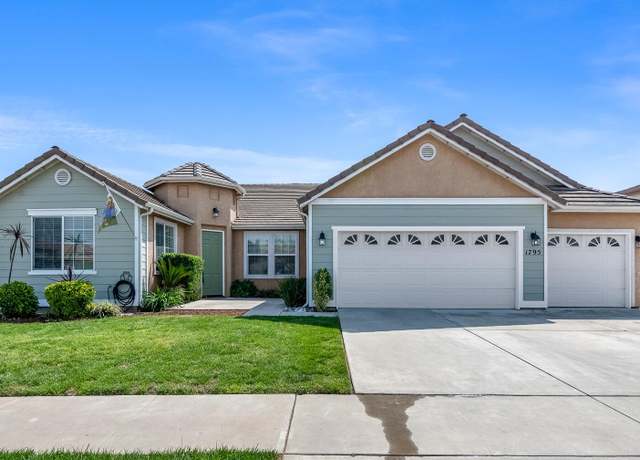Property at 1795 Bettinelli Ct, Tulare, CA 93274, 4 beds, 2 baths