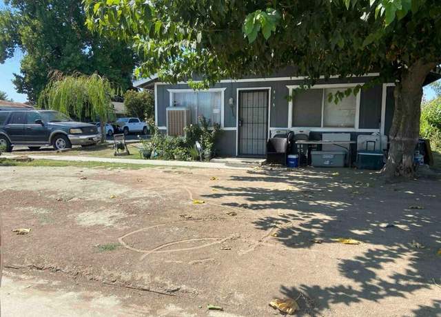 Property at 915-943 N Rinaldi St, Visalia, CA 93291, 30 beds, 15 baths