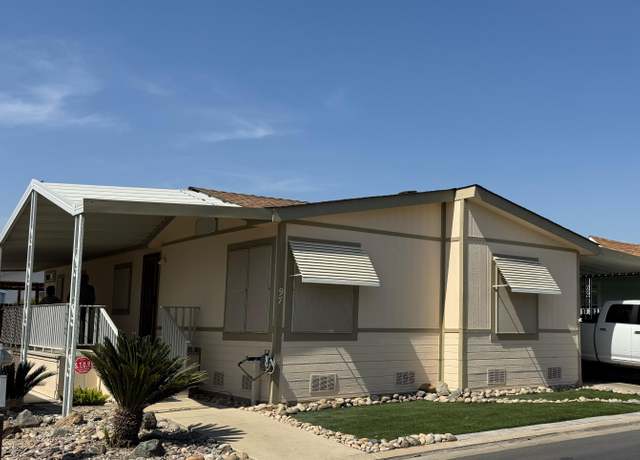 Property at 100 S Westwood St #97, Porterville, CA 93257, 3 beds, 2 baths