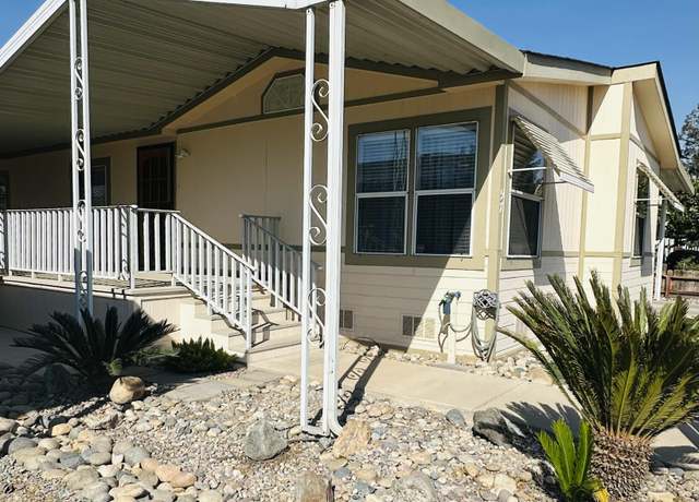 Property at 100 S Westwood St #97, Porterville, CA 93257, 3 beds, 2 baths