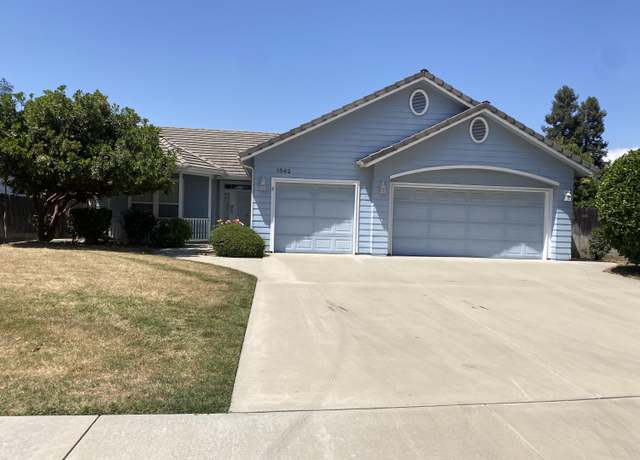 Property at 1542 E Mary Dr, Visalia, CA 93292, 3 beds, 2 baths