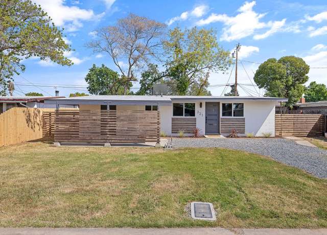 Property at 321 Peach St, Exeter, CA 93221, 3 beds, 2 baths