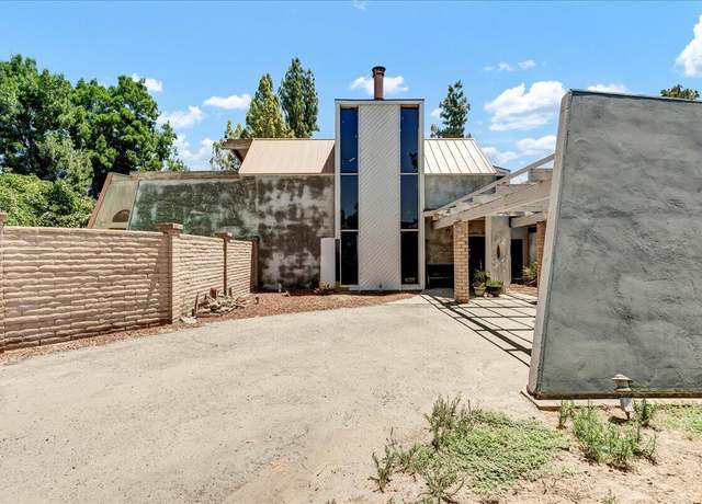 Property at 11945 Ave 274 Ave Unit B, Visalia, CA 93277, 4 beds, 3 baths