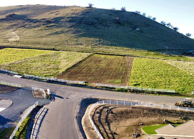 Property at 16803 Deer Creek Drive Dr, Springville, CA 93265