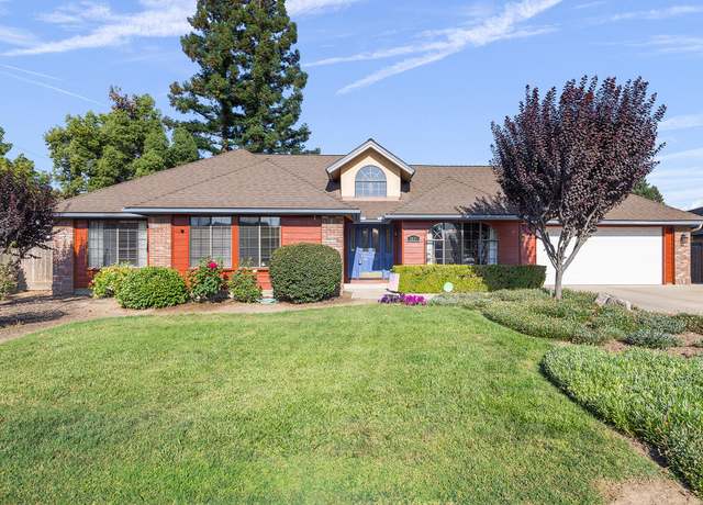Property at 1029 N Velie Ct, Visalia, CA 93292, 3 beds, 2 baths