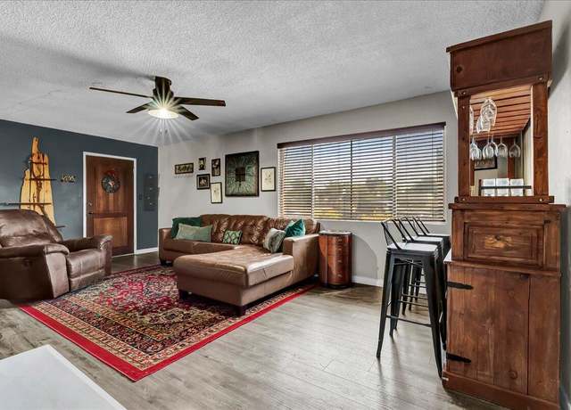 Property at 1411 S Divisadero St #1, Visalia, CA 93277, 2 beds, 1 bath