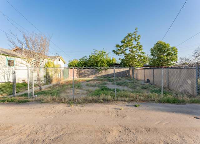 Property at 222 1/2 W 2nd St, Hanford, CA 93230