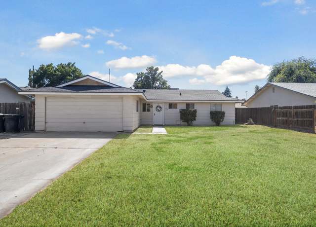 Property at 1715 S Atwood St, Visalia, CA 93277, 3 beds, 2 baths
