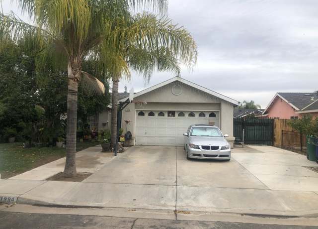 Property at 1334 N Magnolia Ave, Reedley, CA 93654, 3 beds, 2 baths