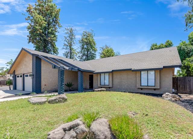 Property at 3701 W Sunnyside Ave, Visalia, CA 93277, 3 beds, 2.5 baths