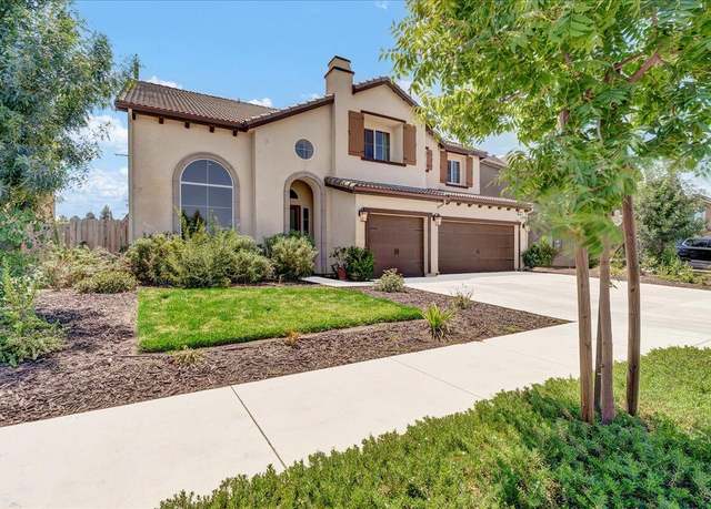 Property at 1617 W Payson Ave, Visalia, CA 93291, 5 beds, 3 baths