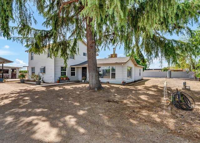 Property at 19775 Avenue 132 Ave, Porterville, CA 93257, 4 beds, 3 baths