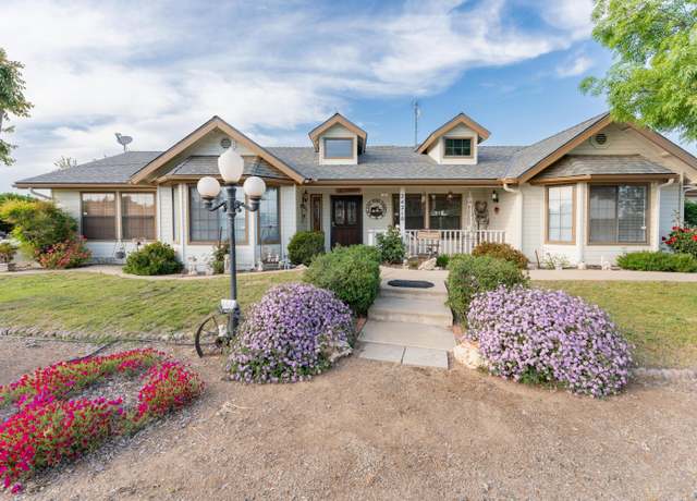 Property at 24210 Avenue 106 Ave, Terra Bella, CA 93270, 3 beds, 2.5 baths