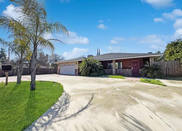 Property at 511 N Chinowth St, Visalia, CA 93291, 3 beds, 3 baths