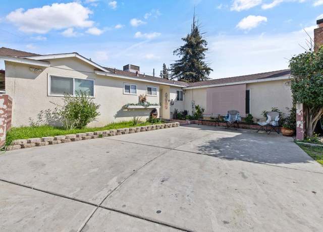 Property at 1330 S Clover St, Visalia, CA 93277, 3 beds, 2 baths