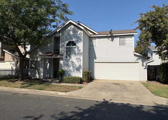 Property at 2419 N Clark St, Visalia, CA 93292, 3 beds, 2.5 baths