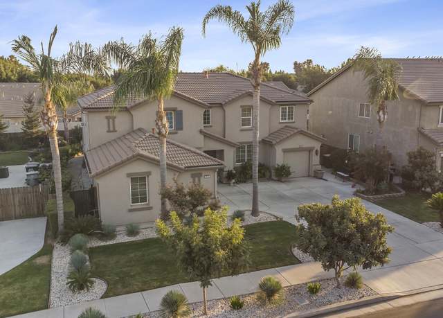 Property at 3615 W W. Sunnyview Ave, Visalia, CA 93291, 5 beds, 3 baths
