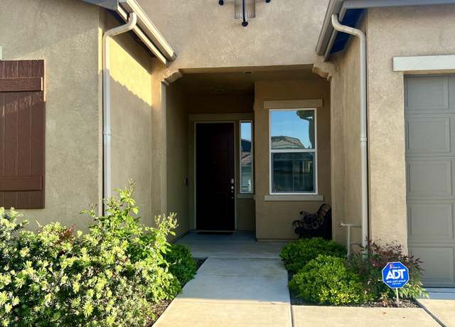 Property at 9909 Stockholm Pl, Bakersfield, CA 93306, 3 beds, 3 baths
