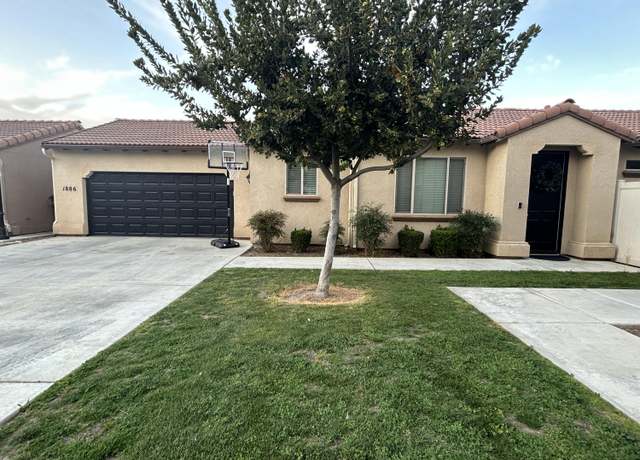 Property at 1886 W Roby Ave, Porterville, CA 93257, 3 beds, 2 baths