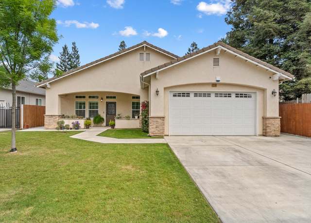 Property at 2262 N Oaks St, Tulare, CA 93274, 3 beds, 2 baths