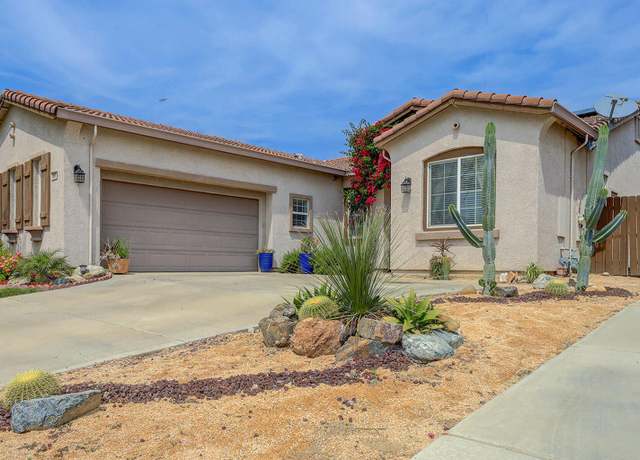 Property at 3350 W Stewart Ave, Visalia, CA 93291, 4 beds, 2 baths