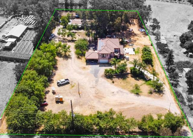 Property at 9361 Road 248, Terra Bella, CA 93270, 5 beds, 3 baths