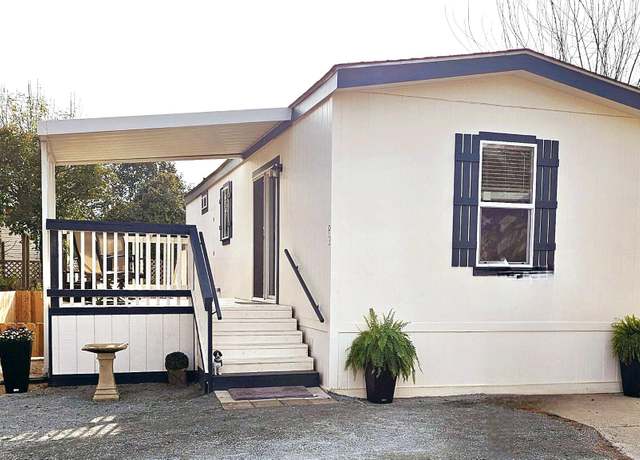 Property at 2400 W Midvalley Ave Unit P3, Visalia, CA 93277, 2 beds, 1 bath