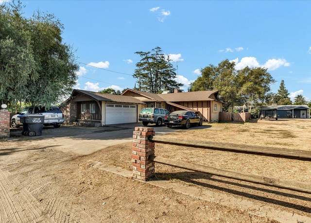 Property at 1303 N Irma St, Visalia, CA 93292, 7 beds, 4 baths
