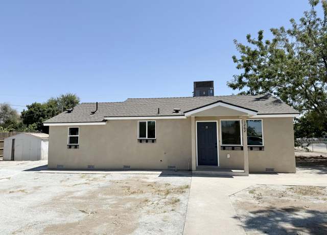 Property at 1262 Tomah Ave, Porterville, CA 93257, 3 beds, 2 baths