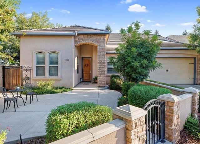 Property at 5528 W Orchard Ave, Visalia, CA 93277, 3 beds, 2 baths