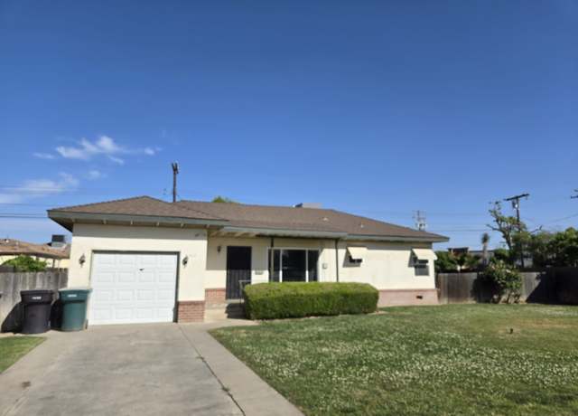 Property at 522 N Dickran Dr, Tulare, CA 93274, 3 beds, 1 bath