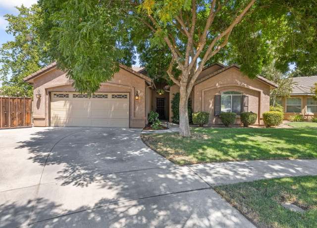 Property at 2338 E Evergreen Ave, Visalia, CA 93292, 3 beds, 2 baths