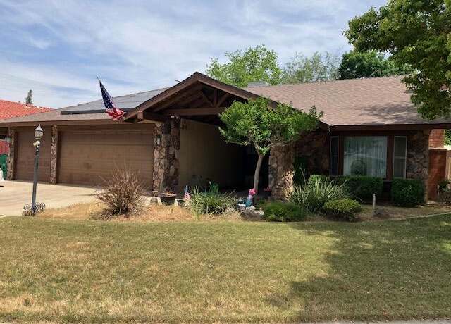 Property at 1370 Lindale Pl. Pl, Porterville, CA 93257, 3 beds, 2 baths