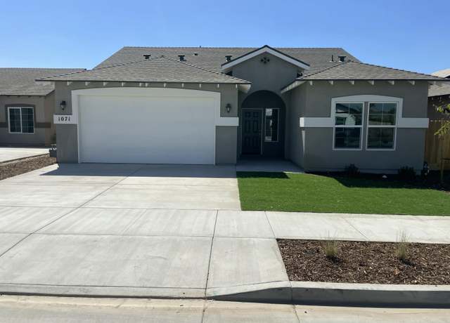 Property at 1071 S Mesa Oak St, Porterville, CA 93257, 3 beds, 2 baths