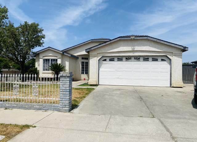 Property at 492 Lemonwood Ave Ave, Tulare, CA 93274, 3 beds, 2 baths