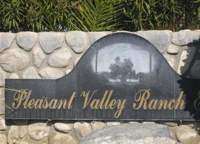 Property at 30914 Angus Loop Dr, Springville, CA 93265