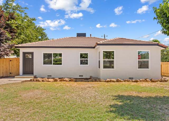 Property at 621 W Tulare Ave, Visalia, CA 93277, 3 beds, 2 baths