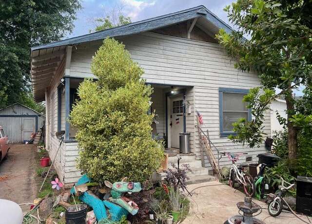 Property at 714 S Encina St, Visalia, CA 93277, 2 beds, 1 bath