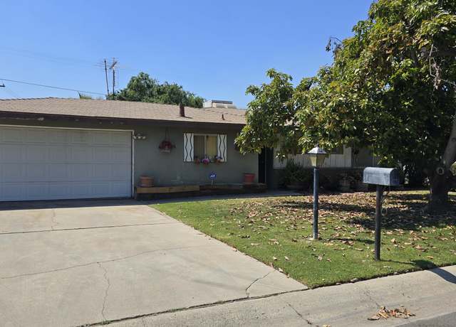 Property at 1705 W Dorothea Ave, Visalia, CA 93277, 3 beds, 2 baths