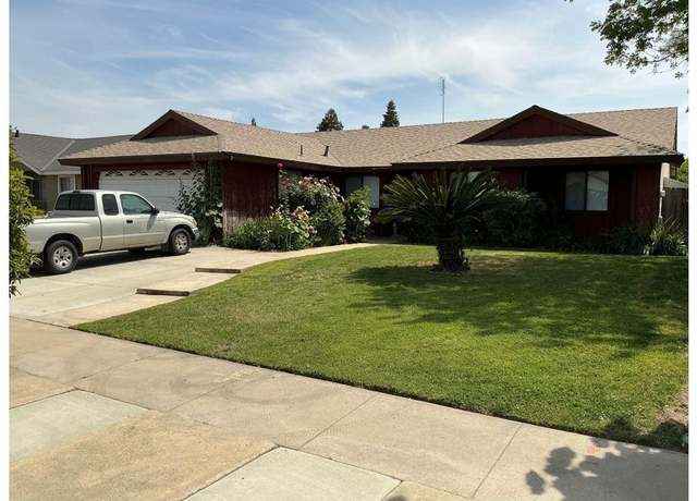 Property at 1227 E Ben Franklin Ave, Tulare, CA 93274, 3 beds, 2 baths