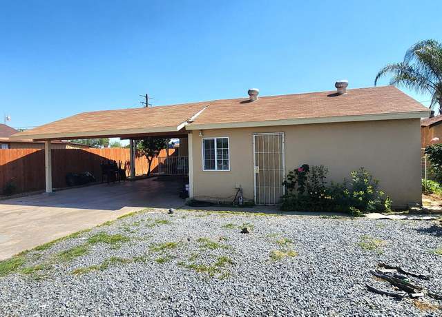 Property at 15711 Avenue 332 Ave #332, Ivanhoe, CA 93235, 3 beds, 2 baths