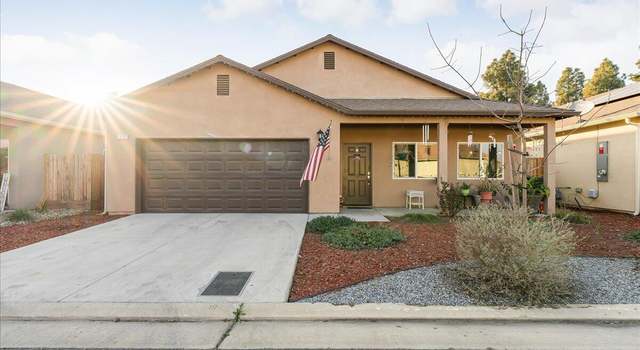 Photo of 1237 Chestnut Ln, Dinuba, CA 93618