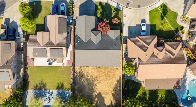 Photo of 927 Shadowood Pl, Porterville, CA 93257