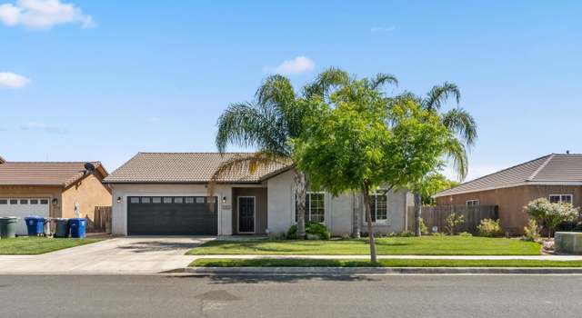 Photo of 982 Maple Valley Way, Lindsay, CA 93247